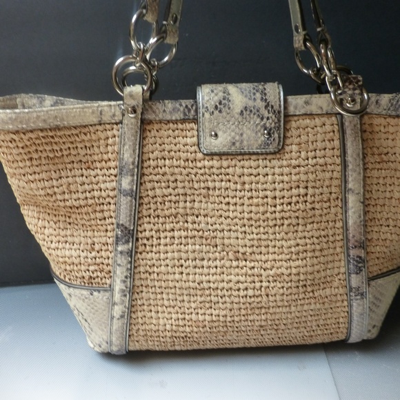 Coach Python Silver woven rattan straw coastal cruise shoulder bag - Picture 2 of 8